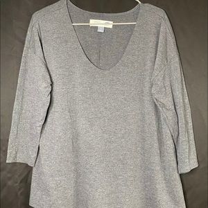 Old Navy Maternity Gray Shirt Size Medium Women’s 1-B